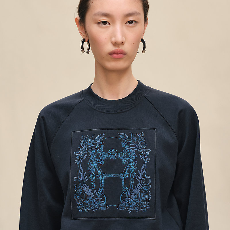 Hをかたどった美しいプリントHermesDella Cavalleria Tシャツ カレッジプリントTシャツ（Tシャツ/カットソー）｜coca（coca