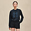 “Della Cavalleria” 레글런 슬리브 자수 장식 스웨트셔츠, 보기: 이미지: 제품 착용 이미지, worn, 2개 중 5번째 보기