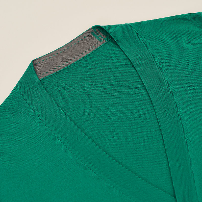 "Detail H" buttoned cardigan