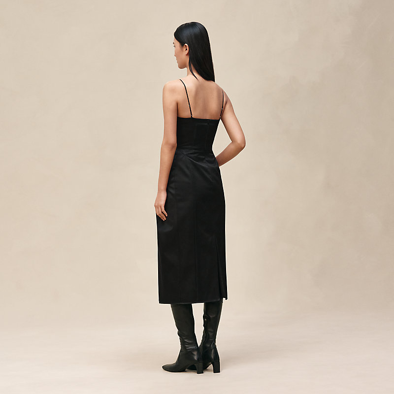 Dress with shoulder straps