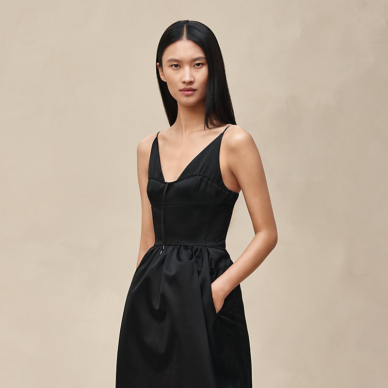 Dress with shoulder straps
