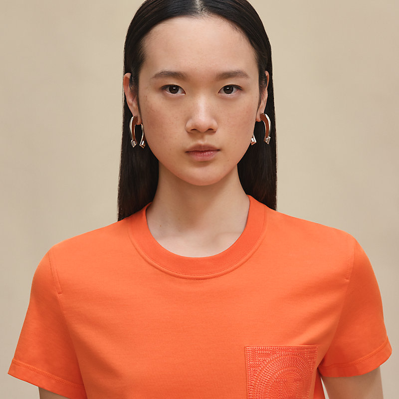 Embroidered pocket t-shirt