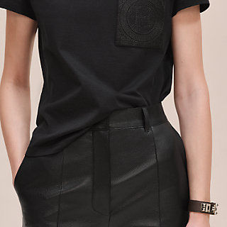 embroidered-pocket-t-shirt--