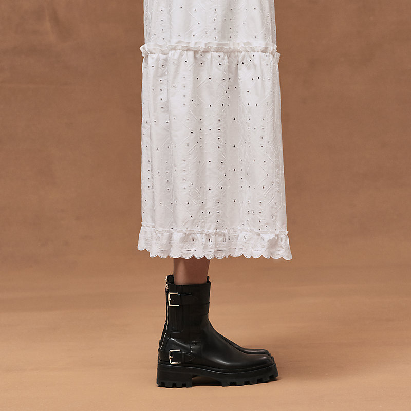 Embroidered skirt
