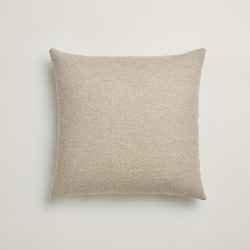 Etages du Faubourg pillow