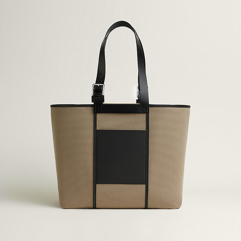 気品漂う機能美トート 「HERMES」 Etriviere Pocket 35 Etriviere Pocket 35 bag | Hermès USA