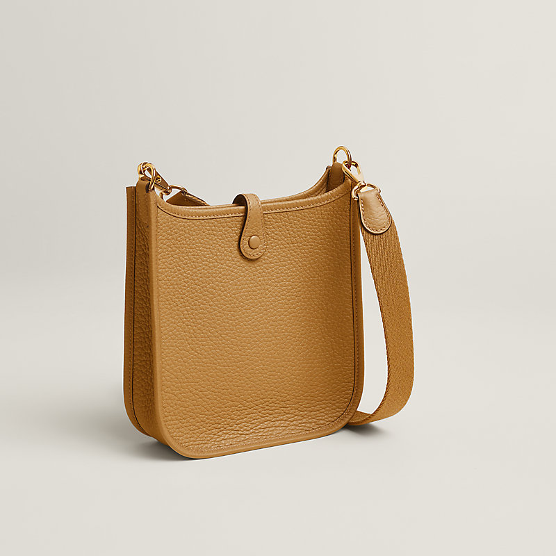 Evelyne 16 Amazone 백