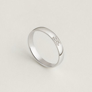 Ever Herakles wedding band