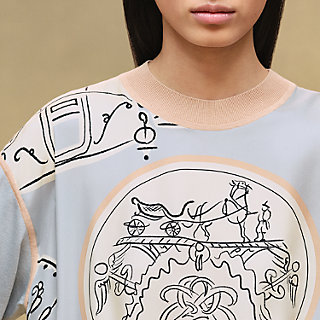 【パリコレ展示品】Hermes 袖セリエ釦バックスカーフ柄シャツ　長袖シャツ パリコレ展示品】Hermes 袖セリエ釦バックスカーフ柄シャツ 長袖シャツ