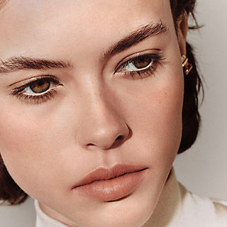 エルメス　ビューラー TRAIT D'HERMES LE COURBURE Hermes Trait d'Hermes Le Courbe-Cils Eyelash Curler | Neiman