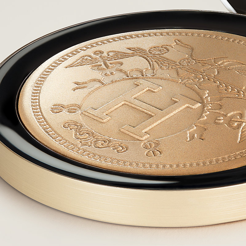 Face and eye illuminating powder, Limited edition | Hermès