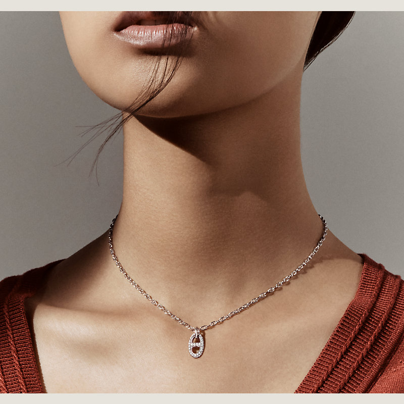 Louis Vuitton® Essential V Supple Necklace SiLVer. Size  Louis vuitton,  Louis vuitton necklace, Womens fashion accessories