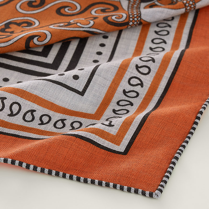 Festival des Amazones Bandana shawl 140