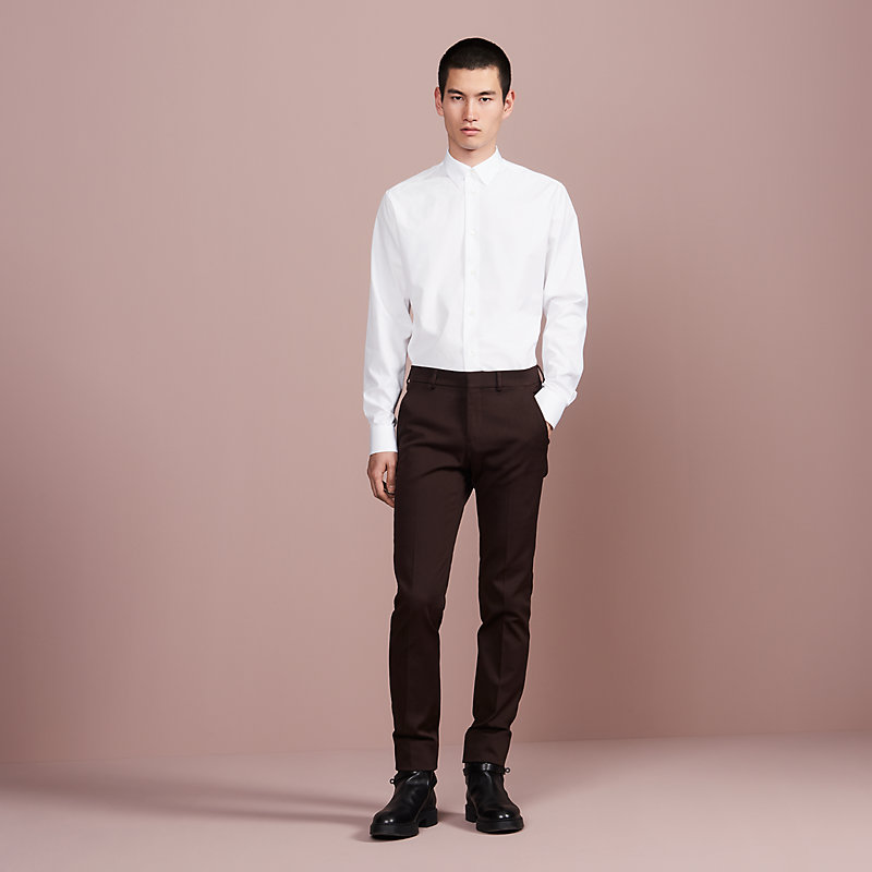 Fitted shirt with flexible collar