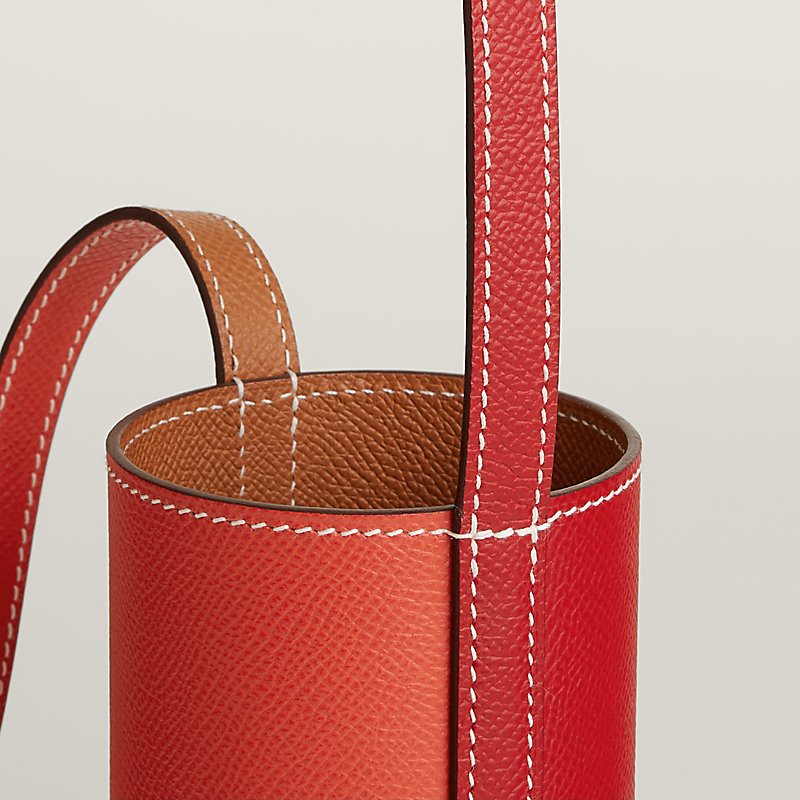 Flaneuse water bottle and shoulder strap