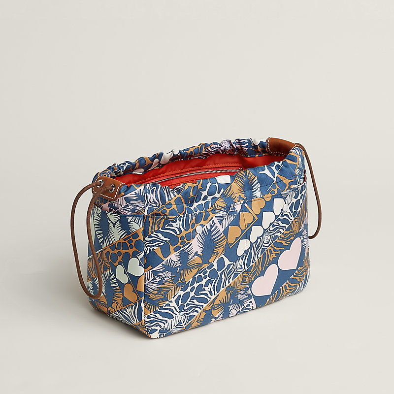 Fourbi 25 pouch - Blue | Hermès Canada