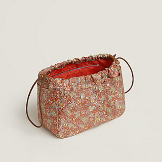 ARNYSバッグ　charvet HERMES hender scheme Fourbi 25 pouch - Grey | Hermès Canada