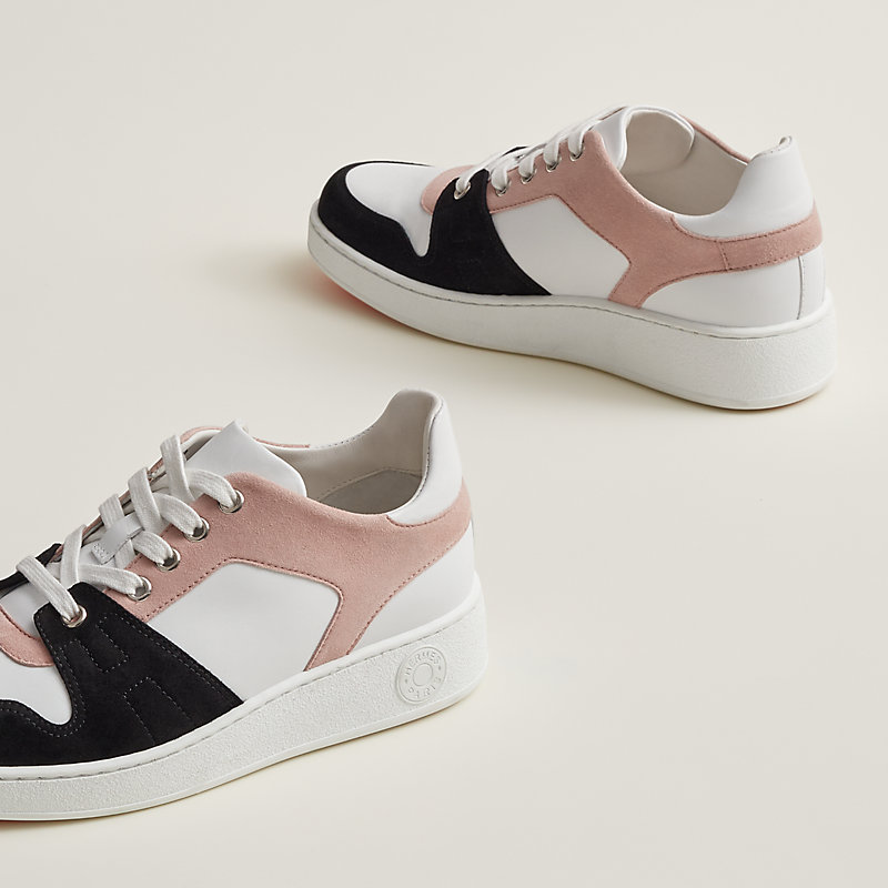 Free sneaker
