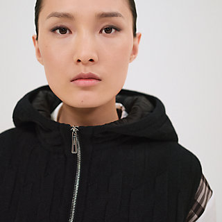 洗練された大人の品格 HERMES Giacca senza maniche ジャケット Giacca senza maniche trapuntata con motivo “H” | Hermès Italia