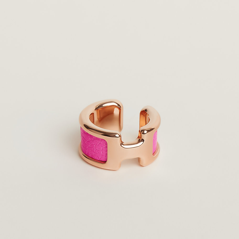 優美な存在感を添える HERMES Olympe modello piccolo リング Olympe ring, small model | Hermès USA