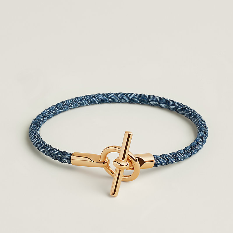 35 Blue Jean Upcycles You Can Make for Next To Nothing | Denim jewelry, Denim  bracelet, Denim cuff bracelet