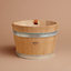 View: front, Groom stable bucket