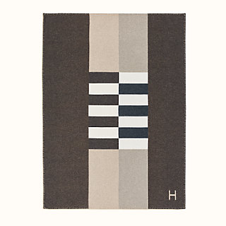 h logo blanket