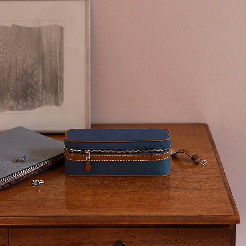 H Clock case, View: , view 4 of 4