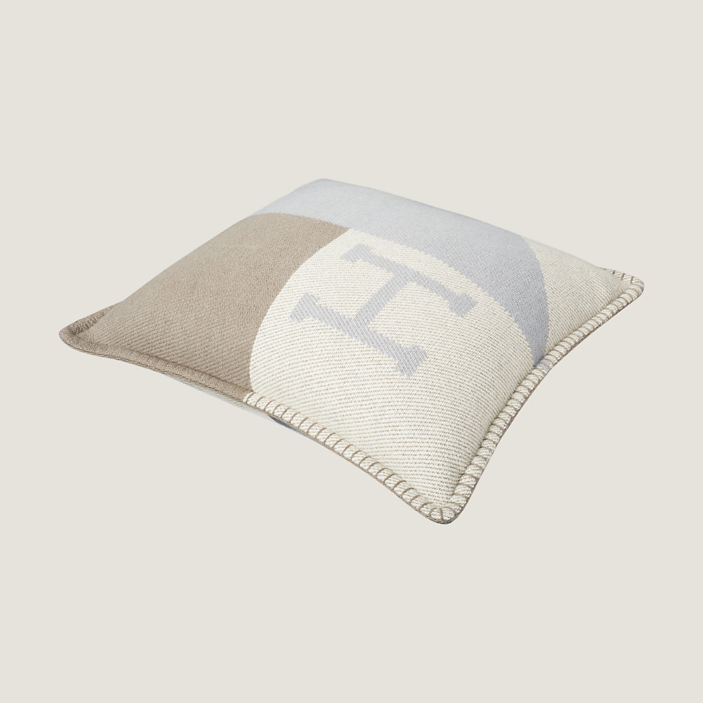 h pillow hermes