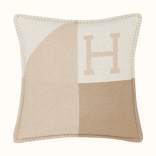 hermes h cushion