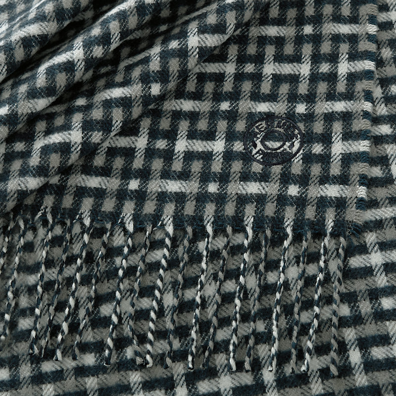 H Ecossais scarf