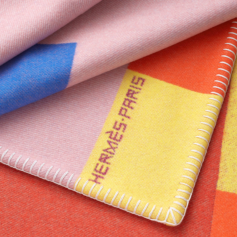 H Gourmand blanket