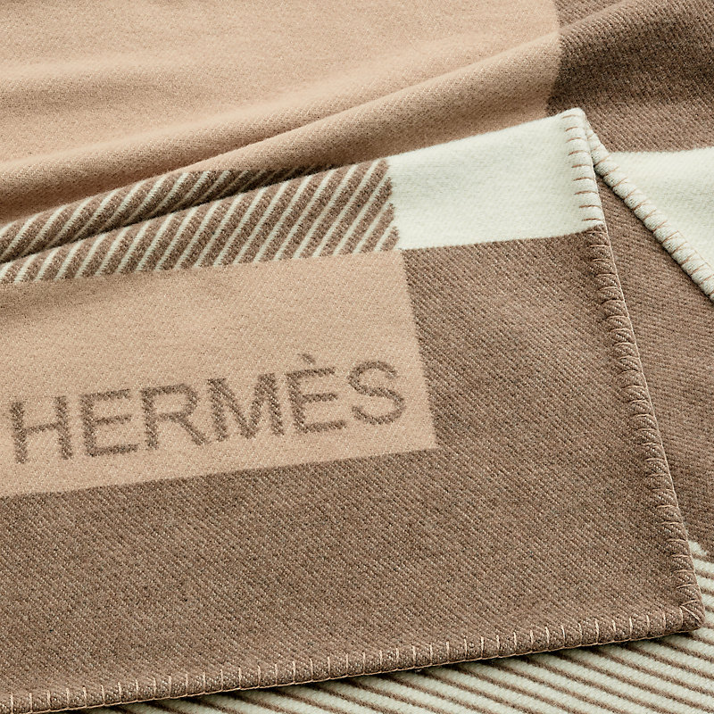 hermes travel blanket