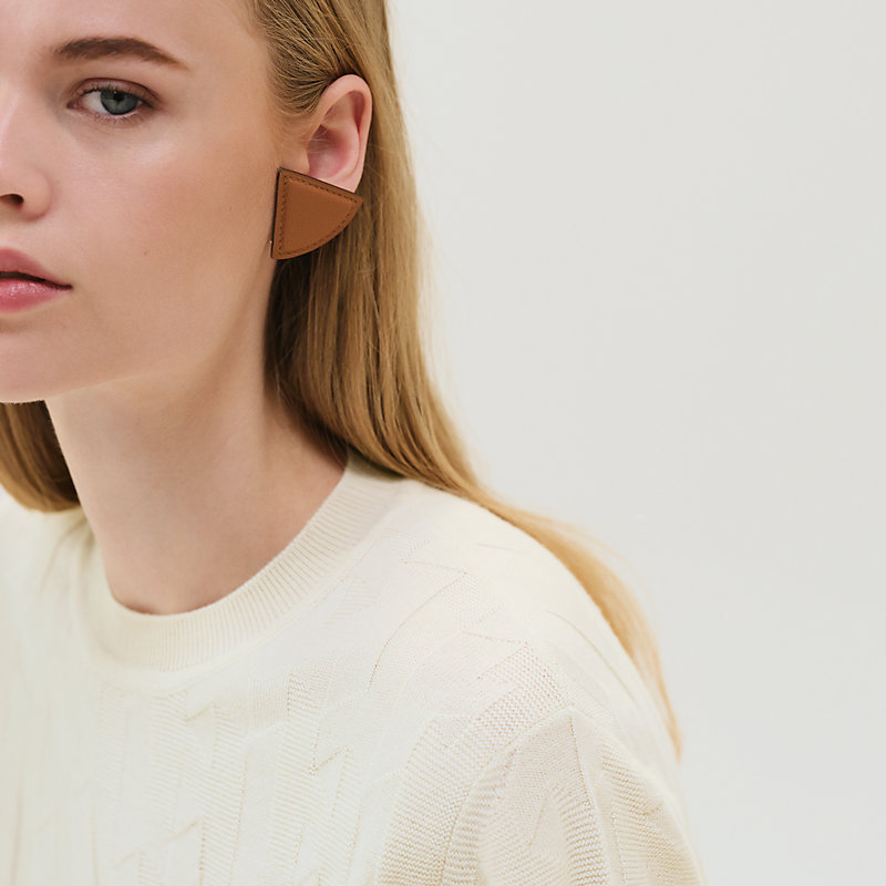 "H" short-sleeve sweater