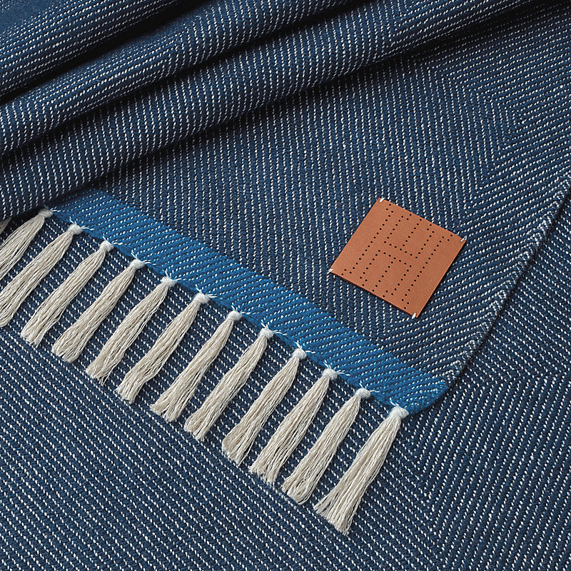 H Tape Lino blanket