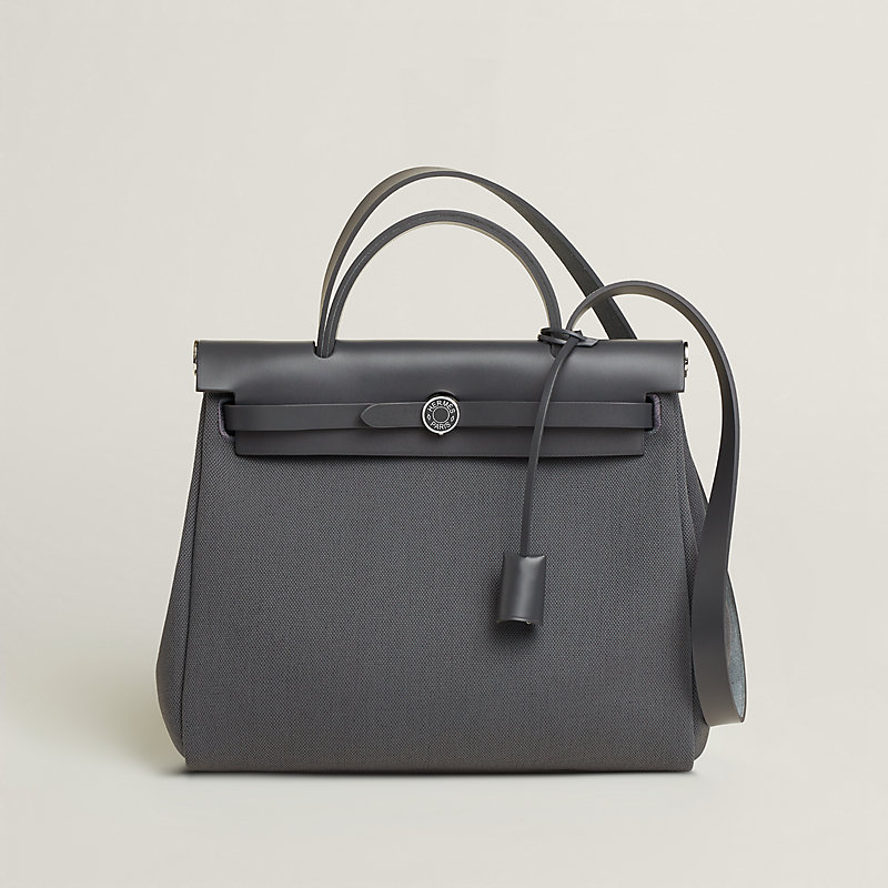 【目を引くお洒落♪】HERMES★Herbag Zip 31 retourne laque 目を引くお洒落♪】HERMES☆Herbag Zip 31 retourne laque