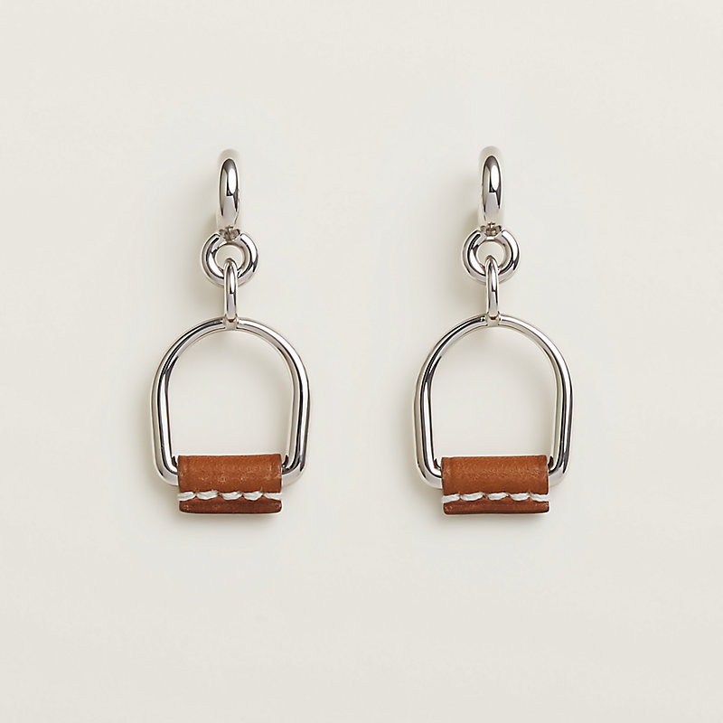エレガント【HERMES】Heritage Equestre Etrier ピアス GM Heritage Equestre Etrier earrings, small model | Hermès