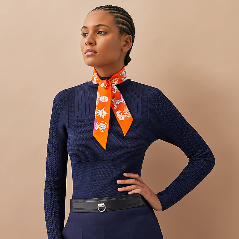 Seven Ways to Wear a Hermès Twilly  Hermes twilly, Twilly, Twilly scarf