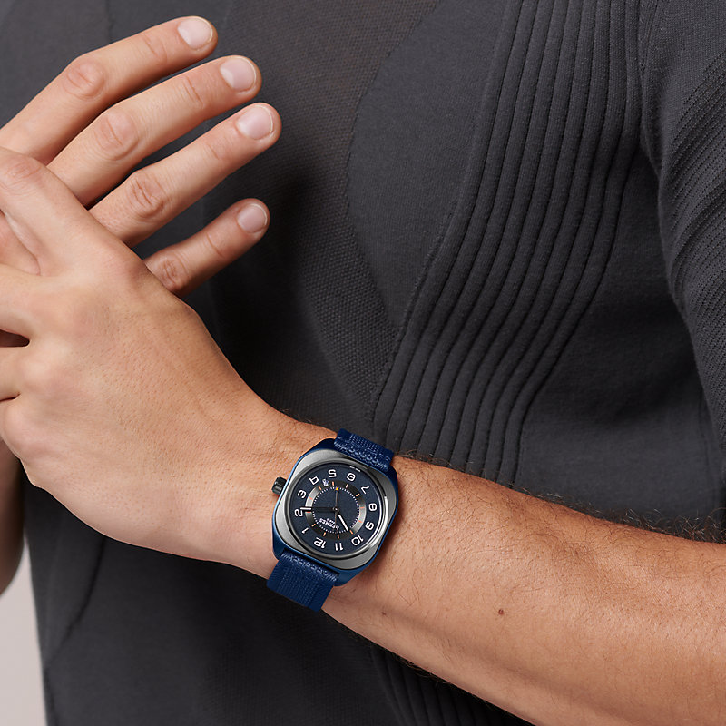 Hermès H08 watch, 42 mm | Hermès Belgium
