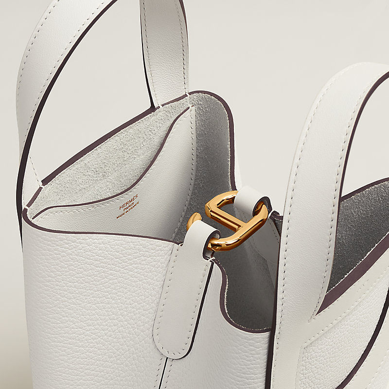 Hermès In-the-Loop 18 bag
