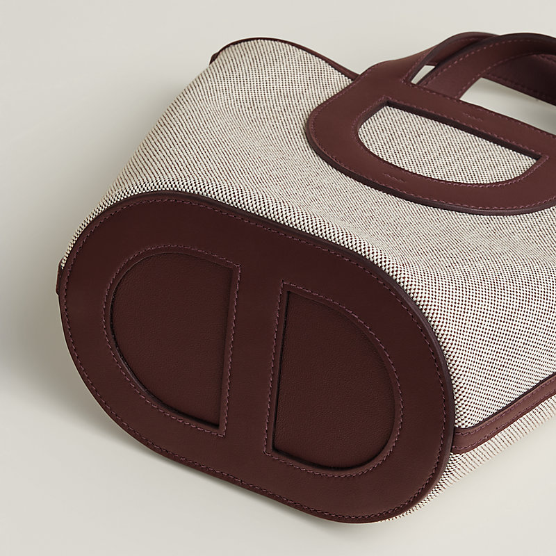 Hermès In-the-Loop 18 bag