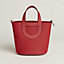 Hermès In-The-Loop 18 백, 보기: 이미지: 제품 착용 이미지, worn, 1개 중 7번째 보기