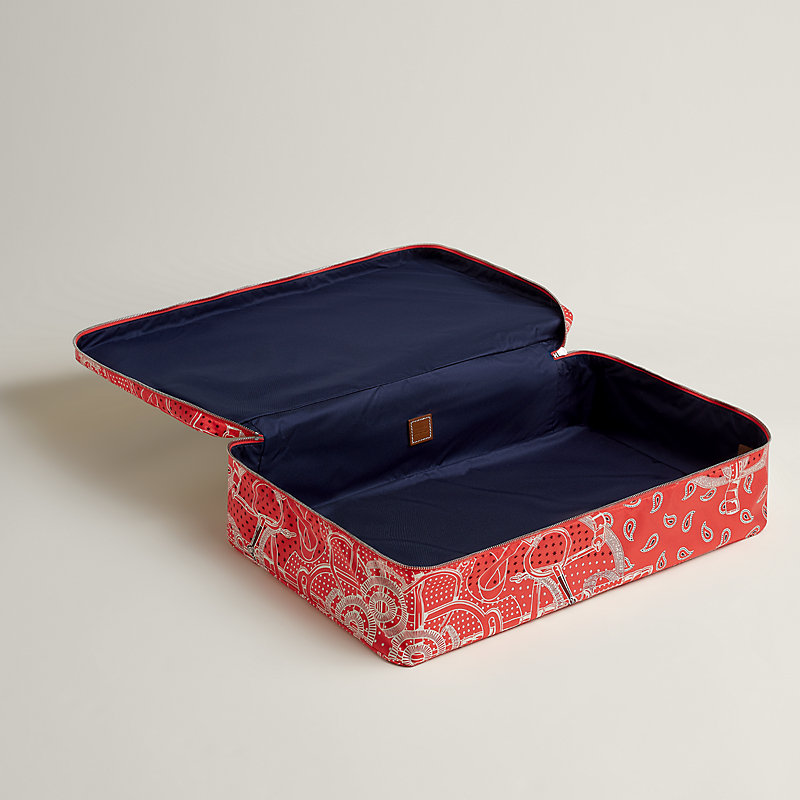 【ギフトに◎収納力バツグン☆】HERMES Travelsilk mini ポーチ Hermès Travelsilk mini travel cube | Hermès Australia