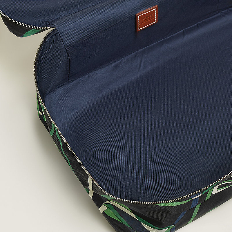 Hermès Travelsilk PM travel cube | Hermès Canada