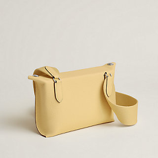 おしゃれと機能性◎【HERMES】VidePoches コンパクト バッグ Hermès Videpoches bag | Hermès USA