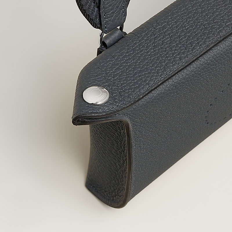 *シンプルでおしゃれな一品*【Hermes】Videpoches Hermès Videpoches bag | Hermès USA