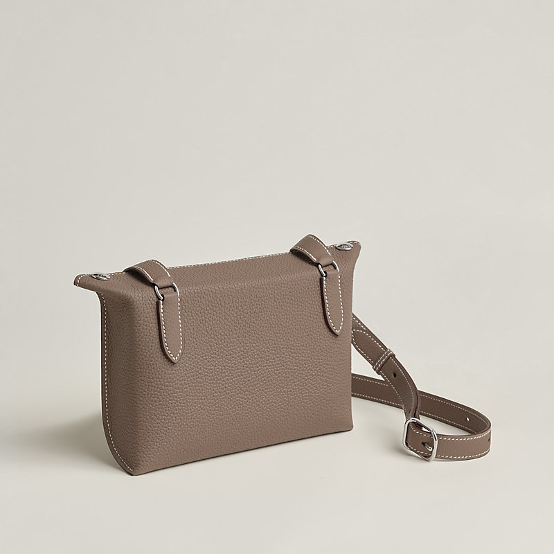 HERMES エルメス　スキッパーポロ　ボーダー　Vネック　イタリア製 HERMES エルメス スキッパーポロ ボーダー Vネック イタリア製 【公式