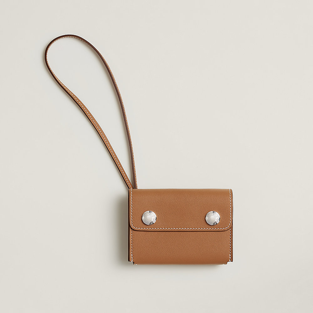 Hermèsnap card holder | Hermès Hong Kong SAR