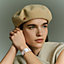 Heure H 워치, 미디엄 모델, 30mm, 보기: 이미지: 제품 착용 이미지, worn, 2개 중 2번째 보기