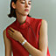 Heure H 워치, 스몰 모델, 25mm, 보기: 이미지: 제품 착용 이미지, worn, 2개 중 2번째 보기
